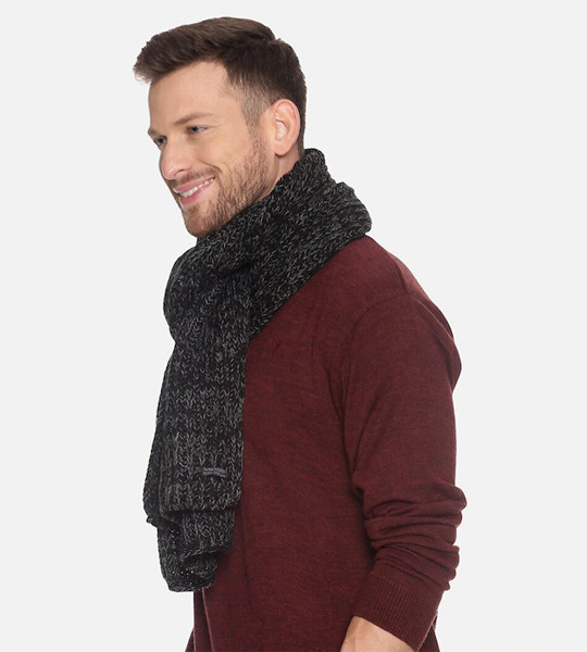 Men Black & Grey Patterned Muffler